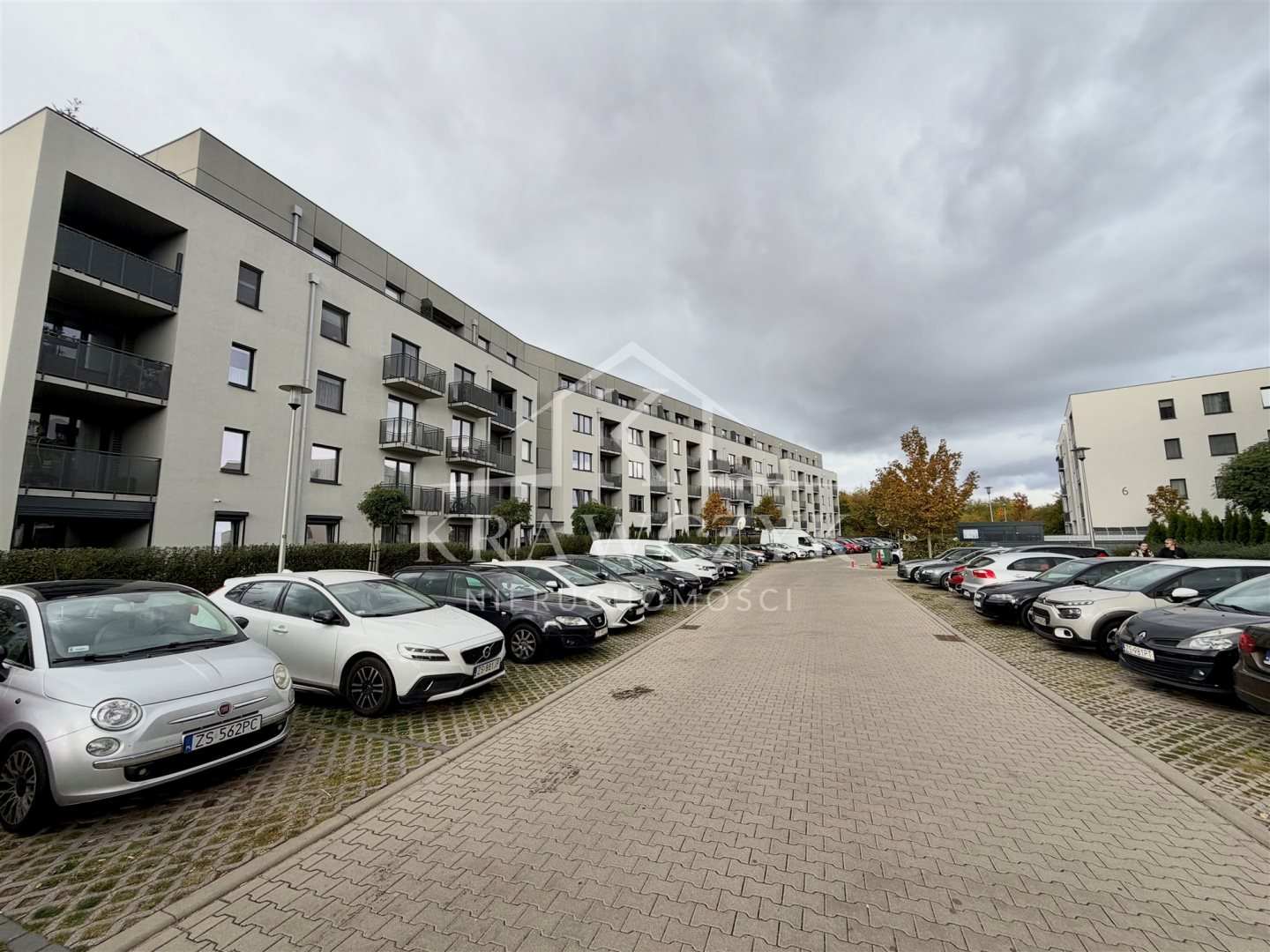 GUMIEŃCE OS. HARMONIA, 2pok. OGRÓDEK, M.PARKINGOWE (17)