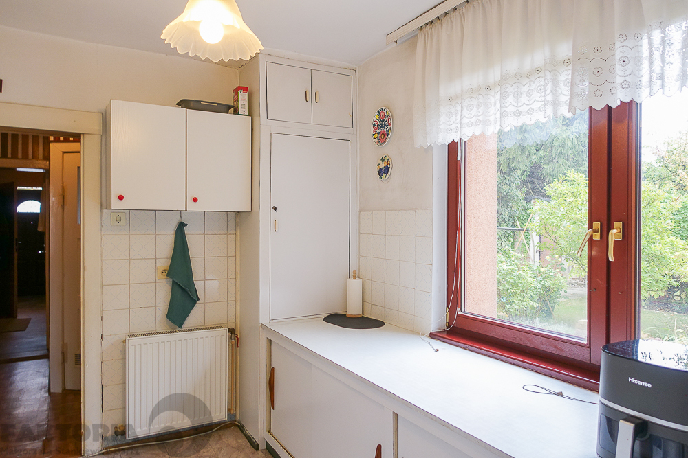 Parter domu, ogród, garaż, piwnica 690.000 zł (21)