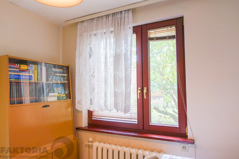 Parter domu, ogród, garaż, piwnica 690.000 zł (25)