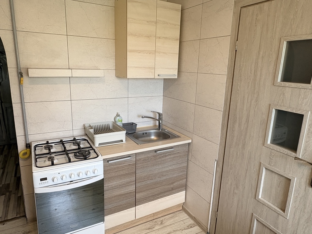 Parter domu 60m2, 3 pokoje, piękny widok na wodę i winnicę, ogród (5)