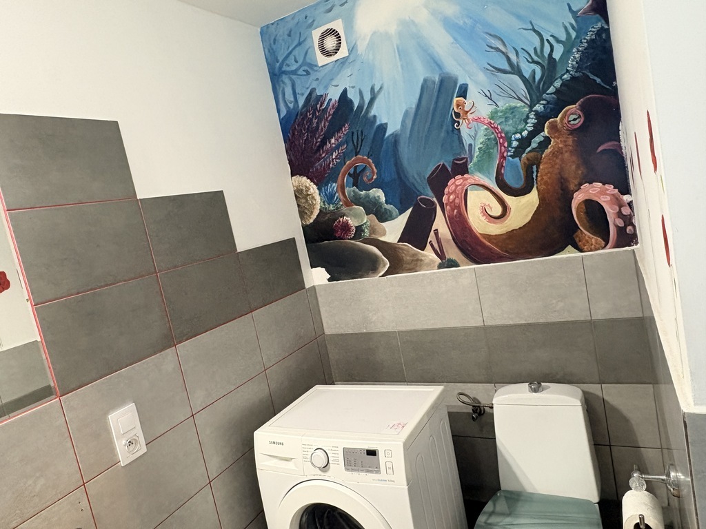 Parter domu 60m2, 3 pokoje, piękny widok na wodę i winnicę, ogród (12)