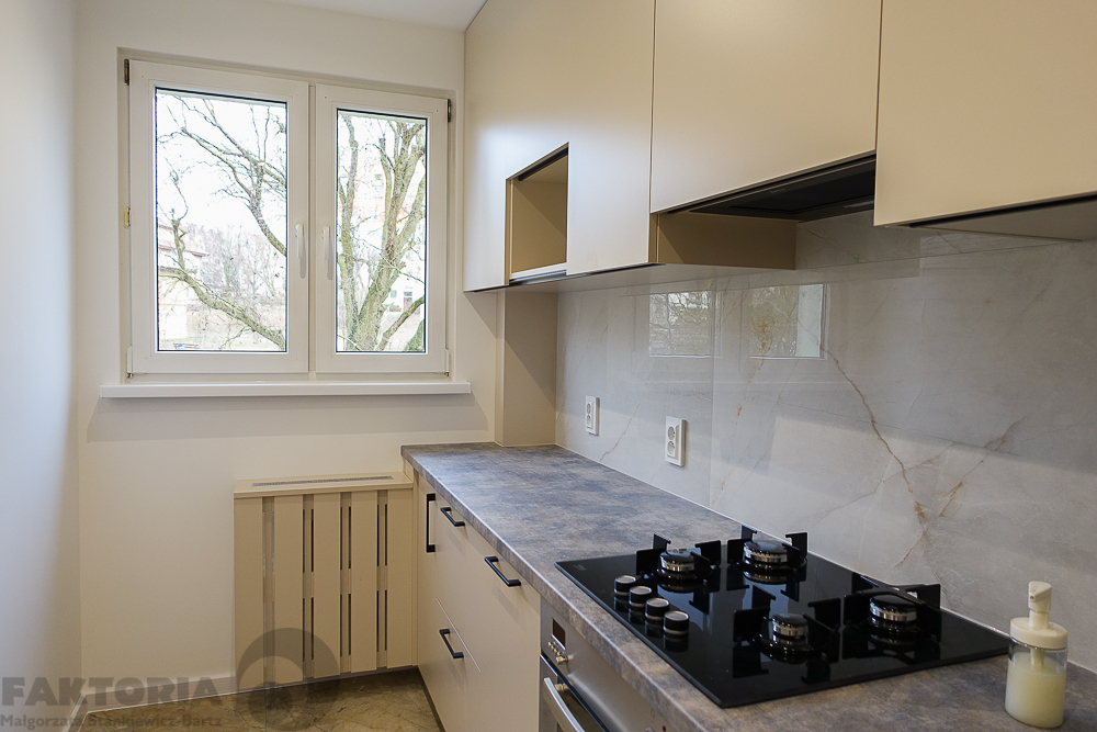 os. Książąt Pomorskich 2 pok. 46m2 2600 zł Ip. (3)