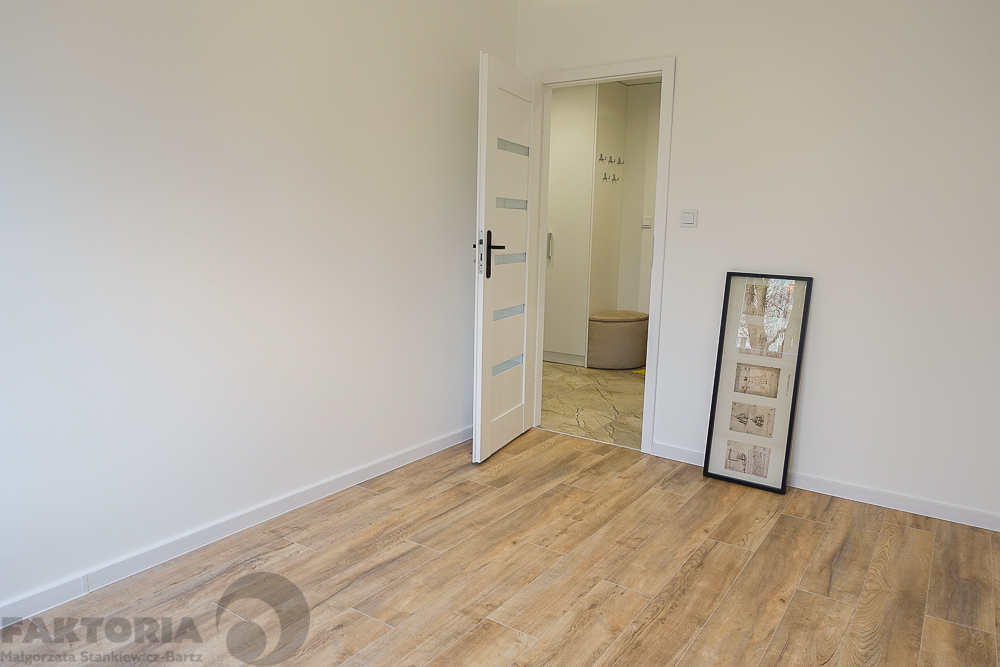 os. Książąt Pomorskich 2 pok. 46m2 2600 zł Ip. (9)