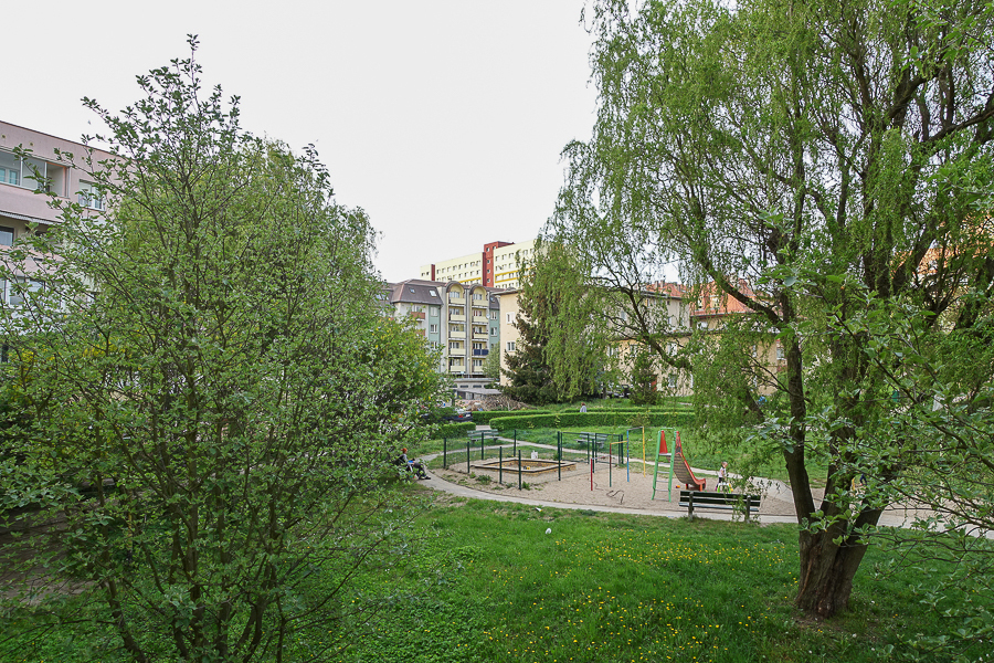 os. Książąt Pomorskich 2 pok. 46m2 2600 zł Ip. (16)