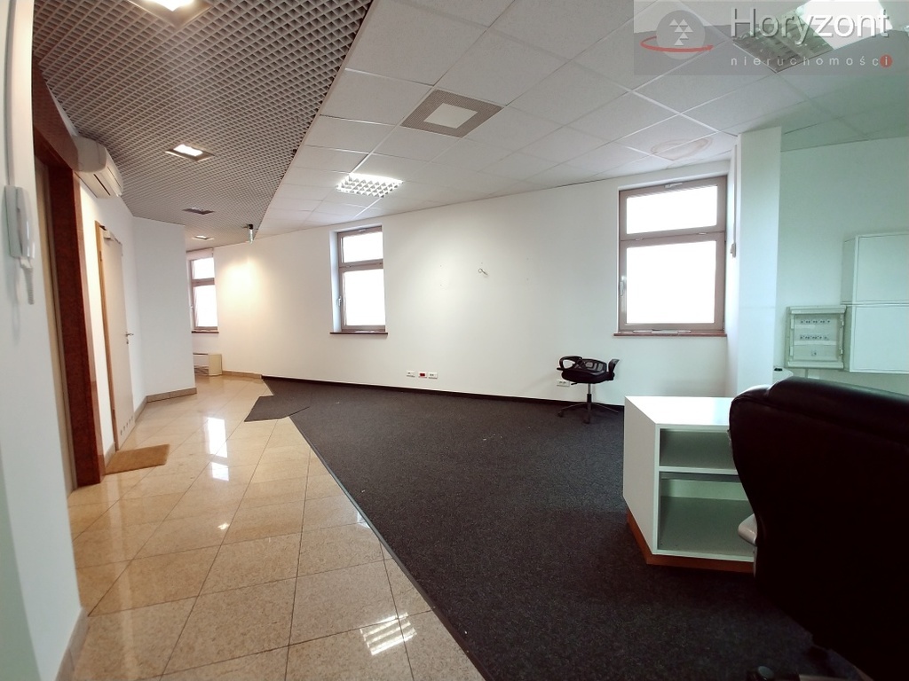 Lokal 150/600m2, serce miasta 70zł/1m2 + vat (3)