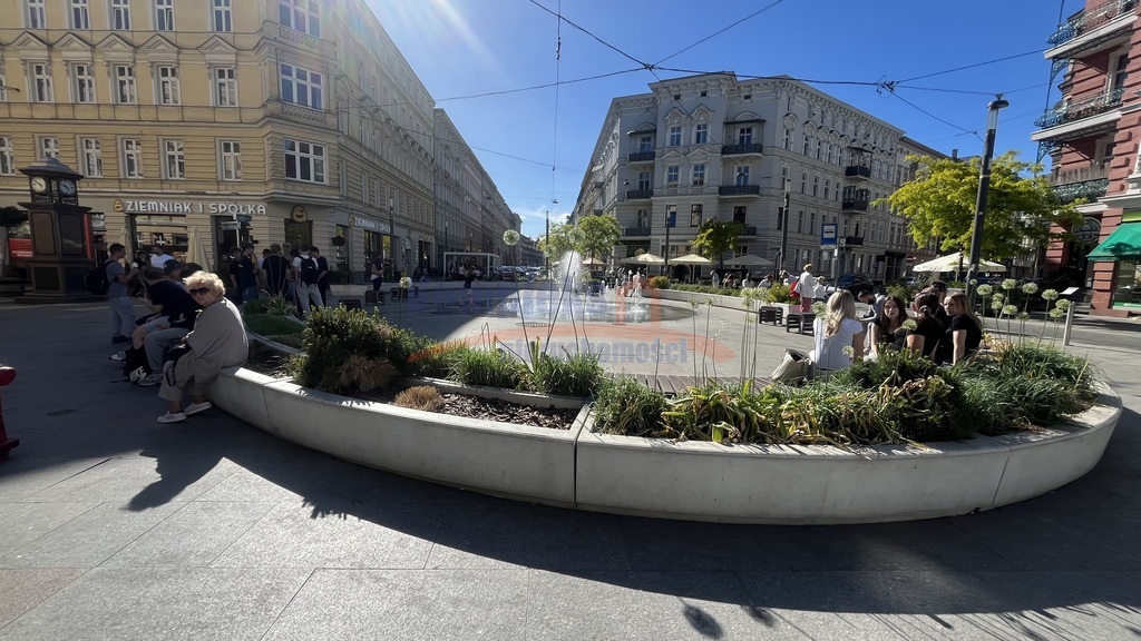 Lokal doskonały  również pod gastronomię Centrum. (12)
