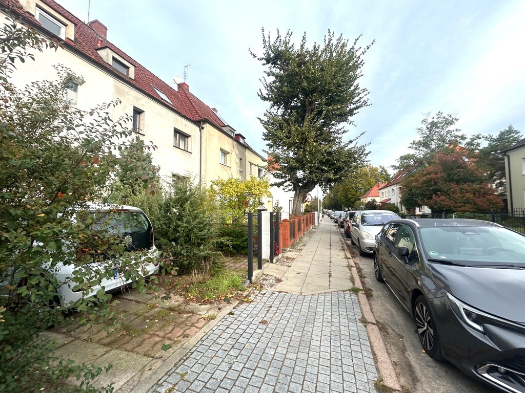 Środkowy segment, blisko 
