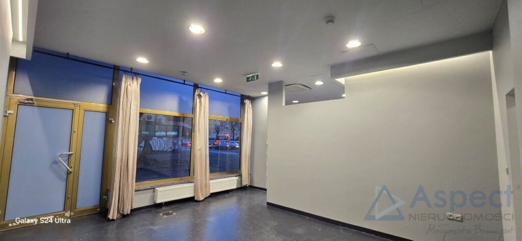 Lokal użytkowy 118 m2 przy CH Kaskada (9)