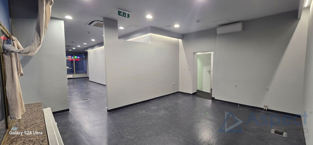 Lokal użytkowy 118 m2 przy CH Kaskada (10)