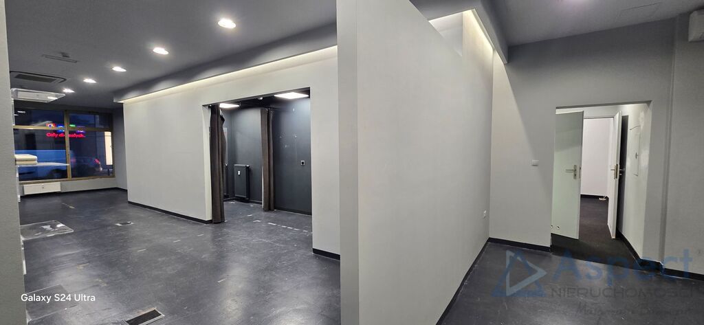 Lokal użytkowy 118 m2 przy CH Kaskada (12)