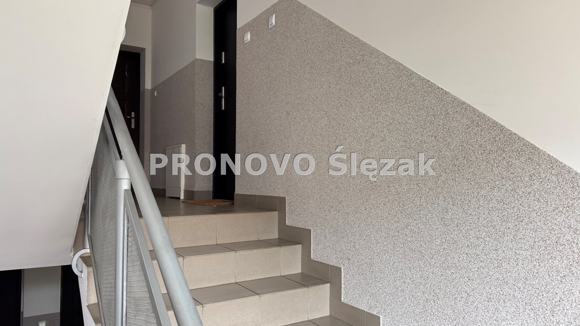Sprzedam 4-pokoje z balkonem Oborniki Śląskie (12)