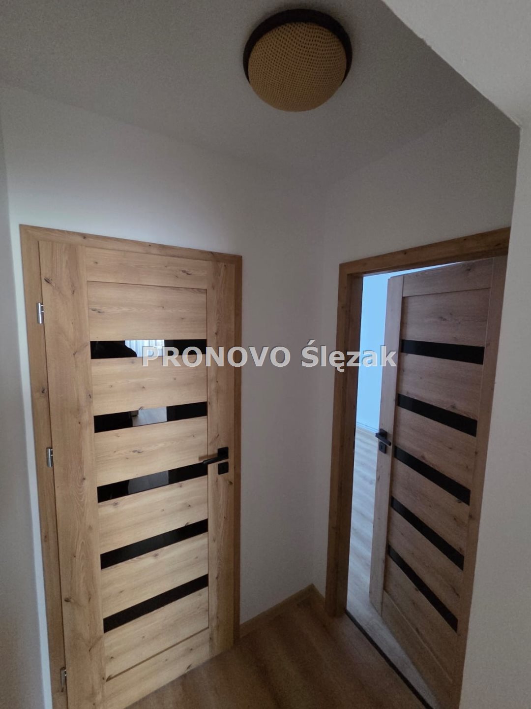 Sprzedam 3 pok po remoncie z balkonem w Trzebnicy. (10)