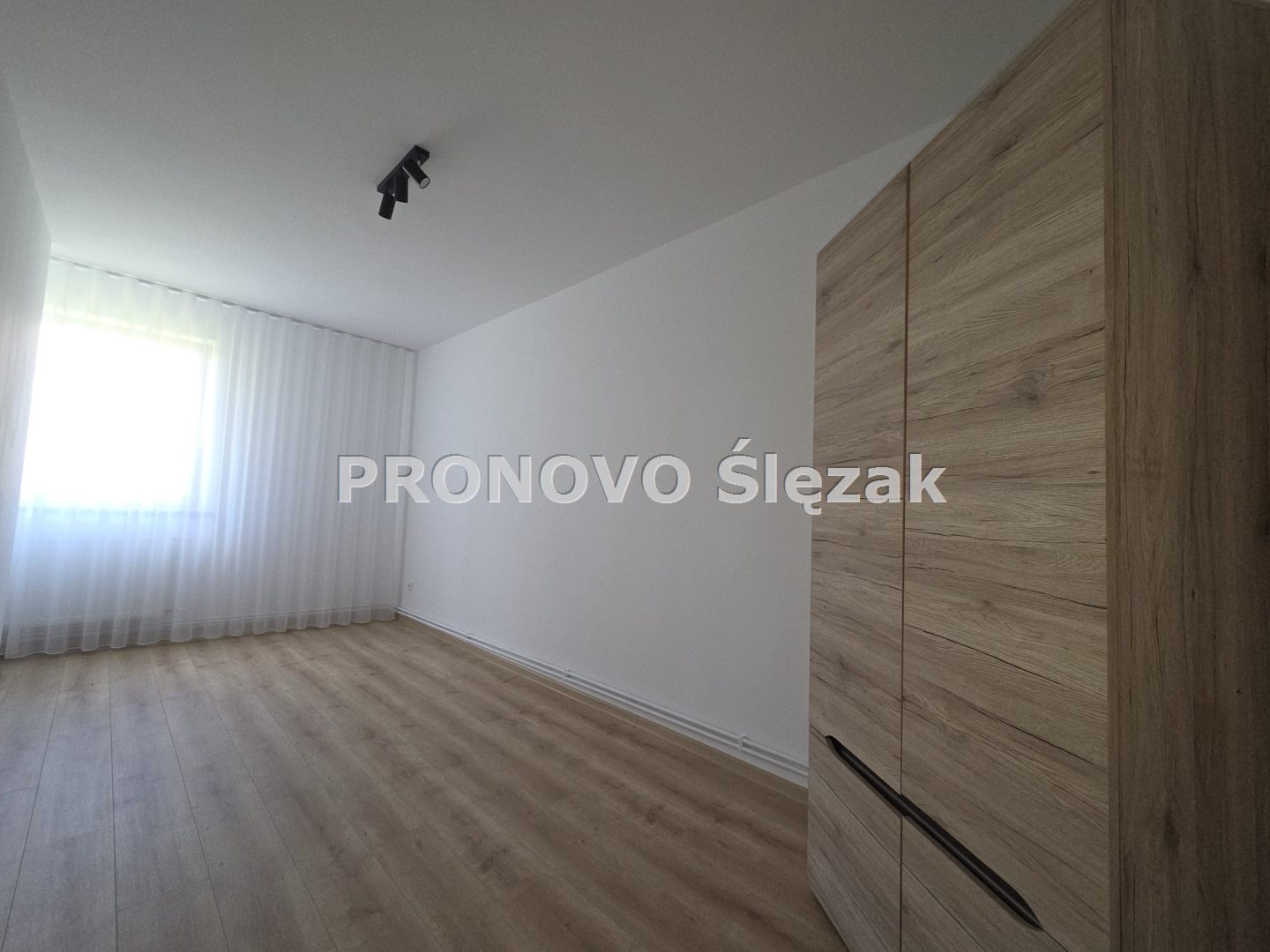 Sprzedam 3 pok po remoncie z balkonem w Trzebnicy. (2)