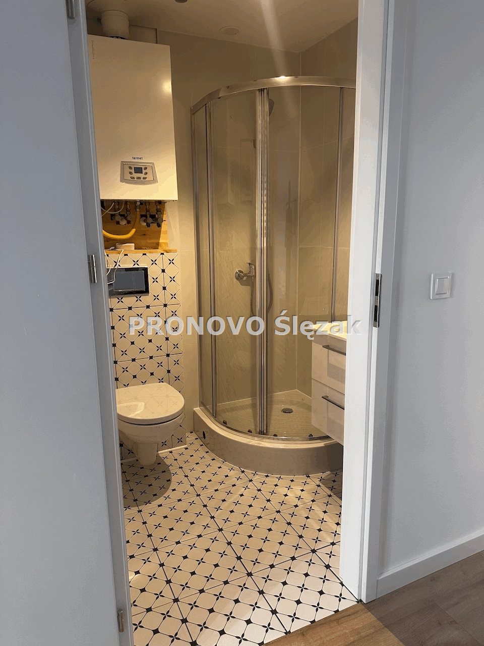 Sprzedam mieszkanie 2 pokoje, 38m2 po remoncie (6)