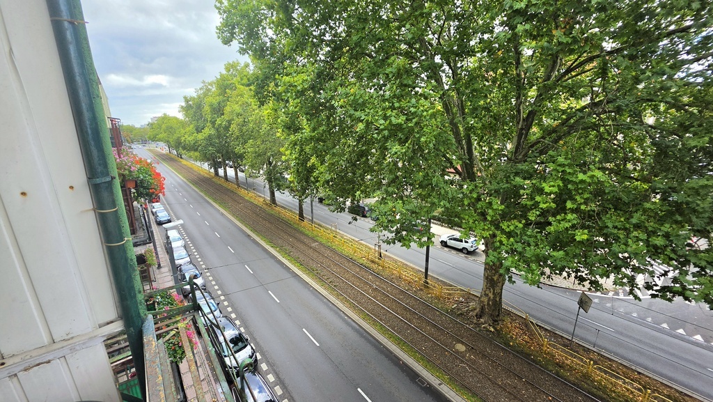 Wyjątkowe, 5-pokojowe mieszkanie w przedwojennej kamienicy, balkon. (13)