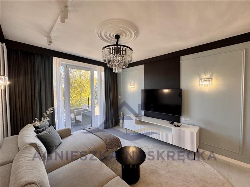40,68 m2 | 2 pokoje | taras | budynek z windą | mi (3)