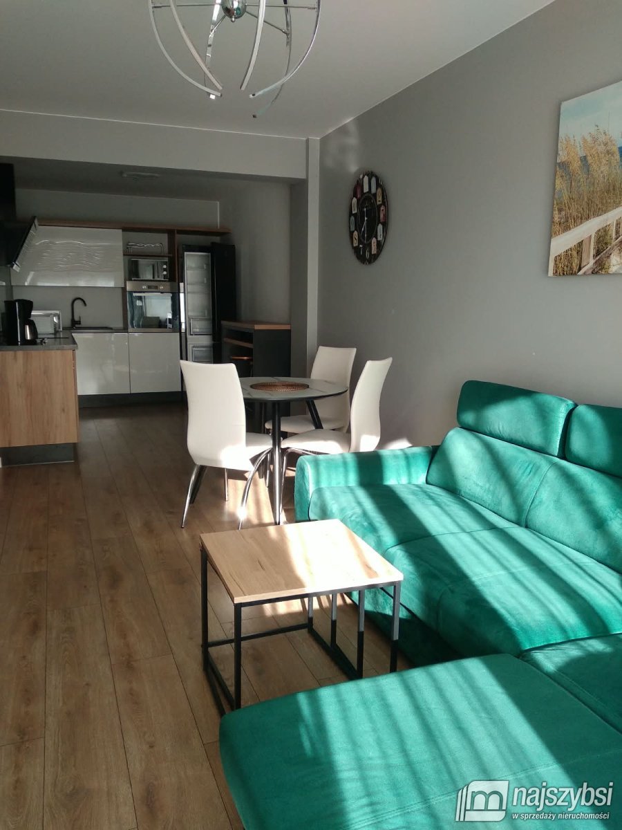 KOŁOBRZEG- mieszkanie 50 m2 z miejscem postojowym (2)
