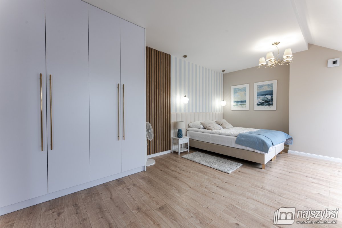 SIANOŻĘTY-APARTAMENT DWUPOZIOMOWY 600m OD MORZA ! (11)