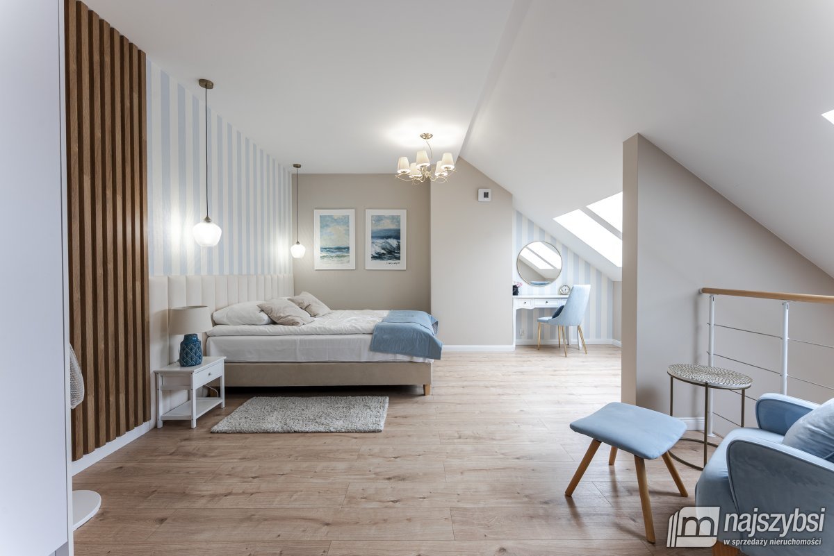 SIANOŻĘTY-APARTAMENT DWUPOZIOMOWY 600m OD MORZA ! (12)