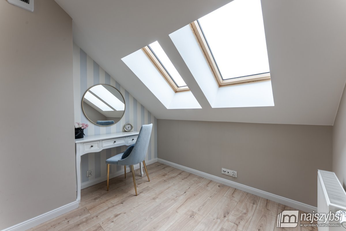 SIANOŻĘTY-APARTAMENT DWUPOZIOMOWY 600m OD MORZA ! (16)
