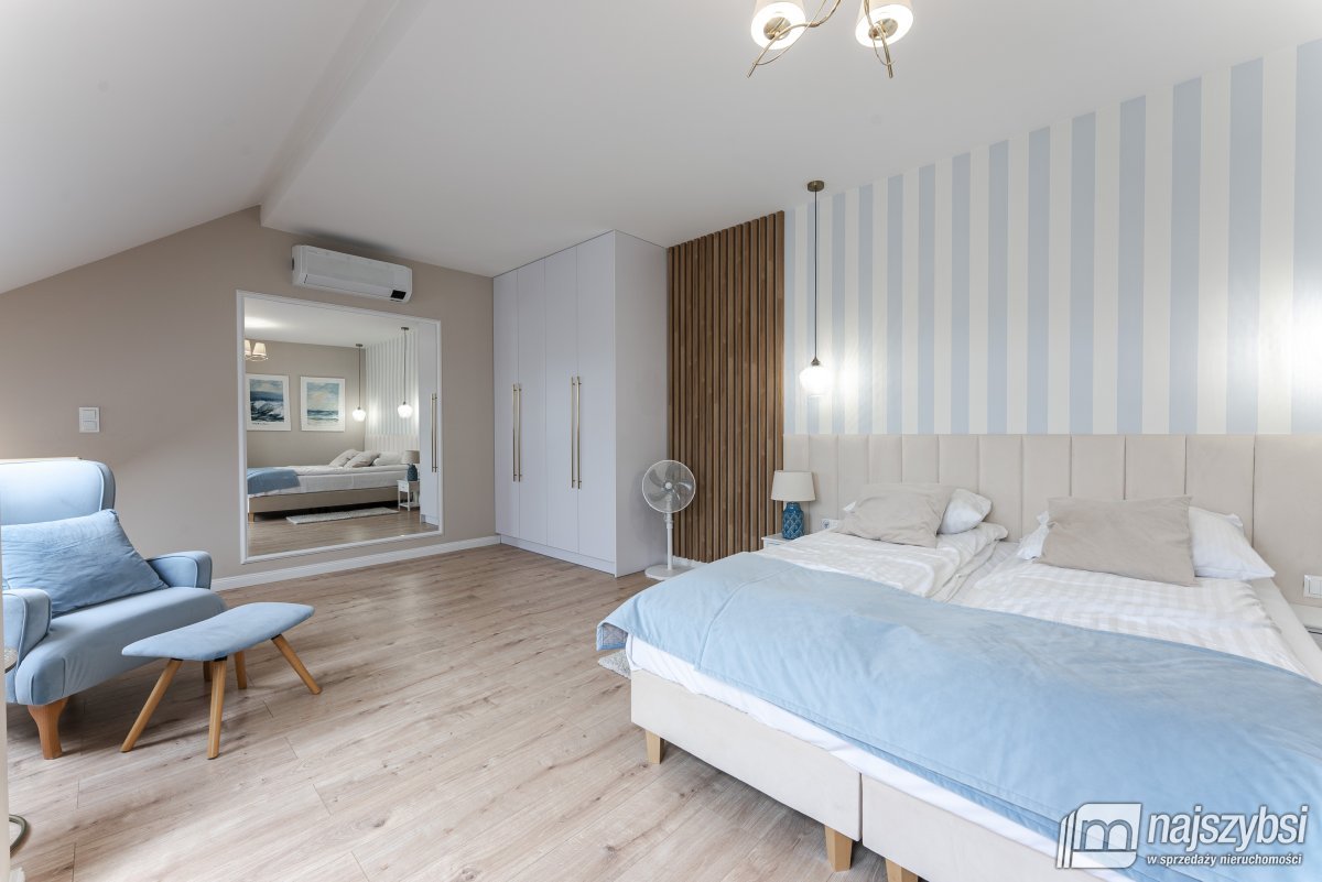 SIANOŻĘTY-APARTAMENT DWUPOZIOMOWY 600m OD MORZA ! (18)