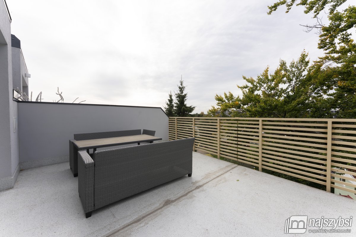 SIANOŻĘTY-APARTAMENT DWUPOZIOMOWY 600m OD MORZA ! (19)