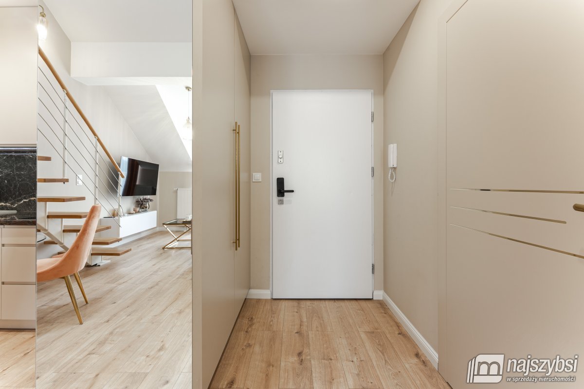 SIANOŻĘTY-APARTAMENT DWUPOZIOMOWY 600m OD MORZA ! (7)