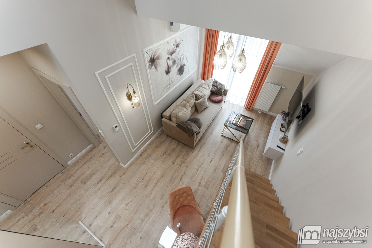 SIANOŻĘTY-APARTAMENT DWUPOZIOMOWY 600m OD MORZA ! (8)