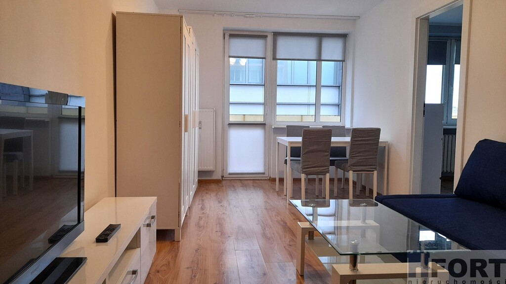 Centrum - 3 pokoje, balkon -  do wynajmu (3)