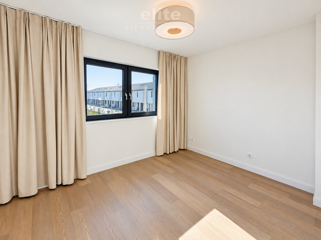 Gumieńce nowy piękny dom 4 pok. 88 m2 z ogrodem 2 m.postojowe (20)