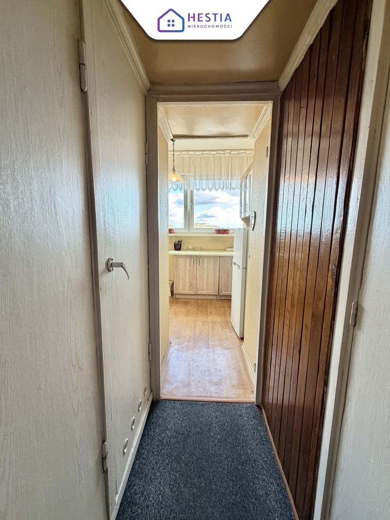 3-pok z oddzielną kuchnią. Balkon, piwnica. (8)