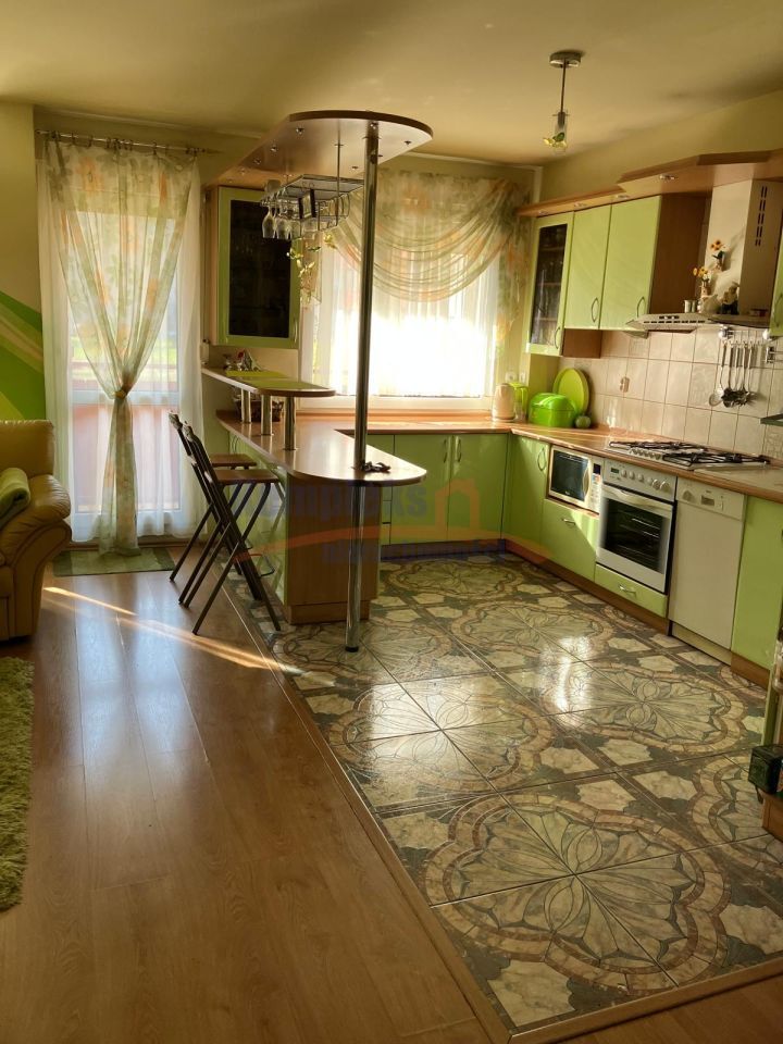 Na sprzedaż 4-pok. o pow.95 m2 taras 20m2,balkon. (3)