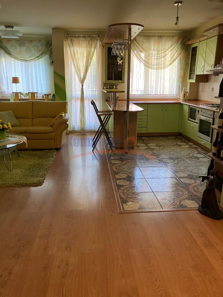 Na sprzedaż 4-pok. o pow.95 m2 taras 20m2,balkon. (4)