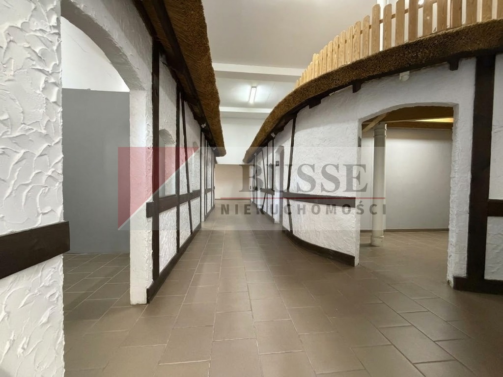 LOKAL NA WYNAJEM -319,93 m2 | ŚWIETNA LOKALIZACJA W KAMIENIU POMORSKIM (7)
