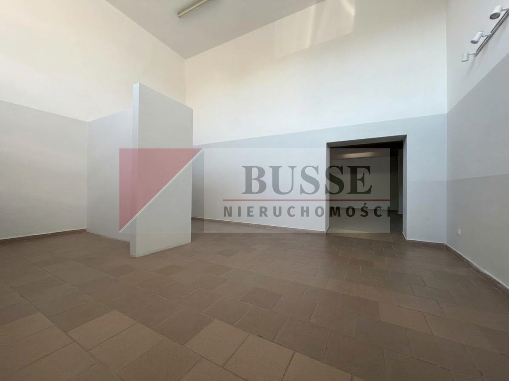 LOKAL NA WYNAJEM -319,93 m2 | ŚWIETNA LOKALIZACJA W KAMIENIU POMORSKIM (12)