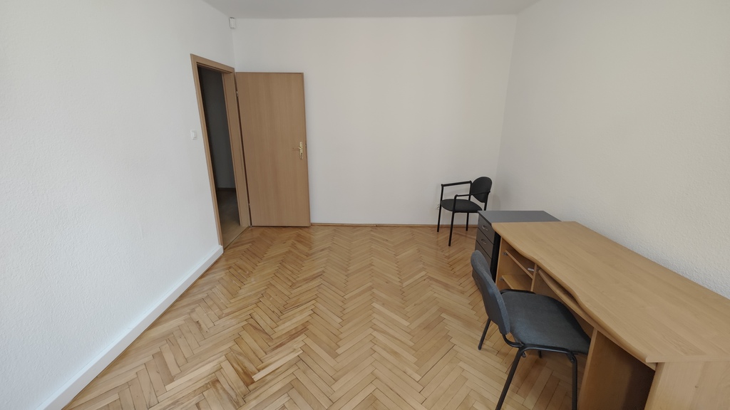 Lokal 61m2, ul. Dworcowa (vis a vis hotelu Ibis)! (8)