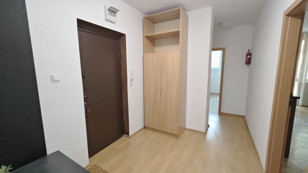 Lokal 61m2, ul. Dworcowa (vis a vis hotelu Ibis)! (16)