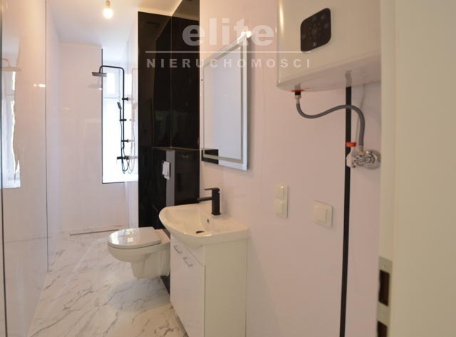 Śródmieście, 2 pokoje, 70,26 m2, 1 piętro (7)