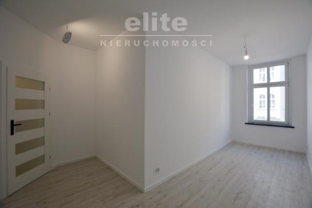 Śródmieście, 2 pokoje, 70,26 m2, 1 piętro (13)
